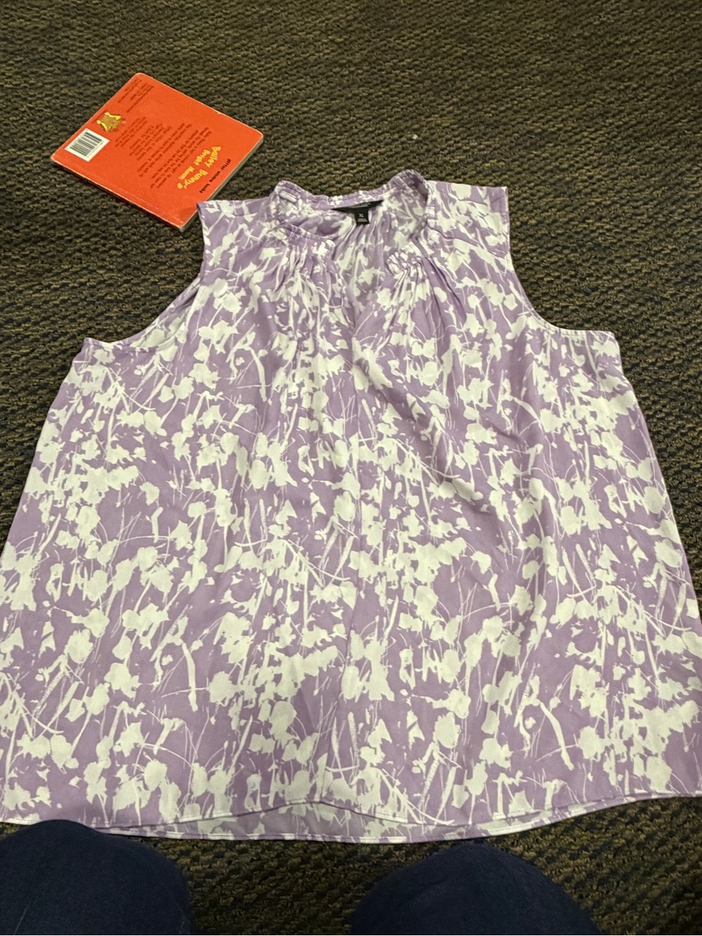 Vera Wang Women’s Lavender Floral Print Sleeveless Top